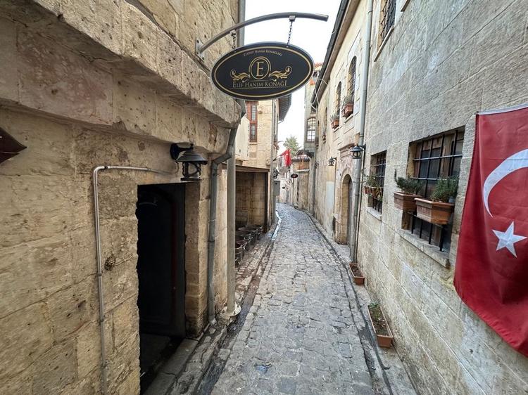 Elif Hanım Konağı