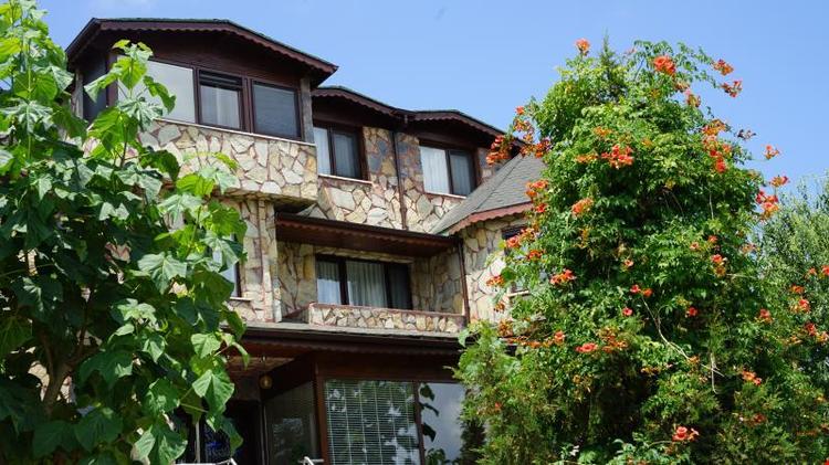 Castle Nolana Hotel &  Horse Club