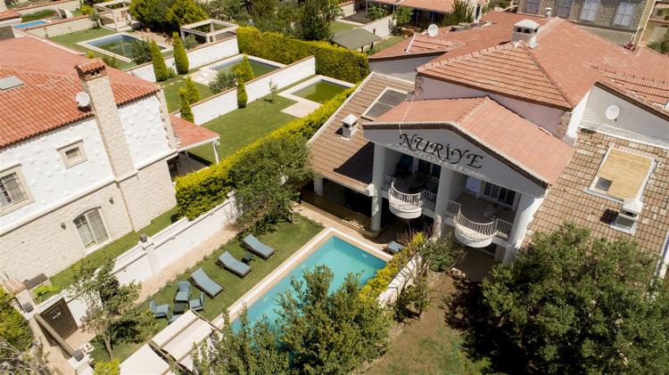 Nuriye Alaçatı Butik Otel