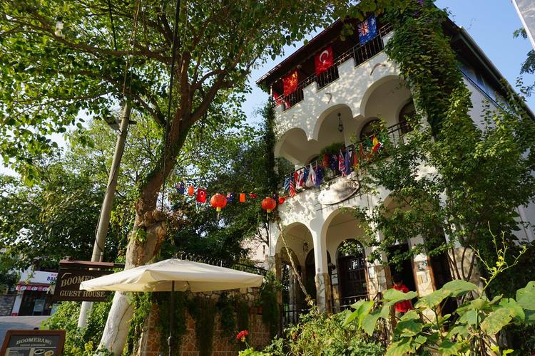 Boomerang Guest House