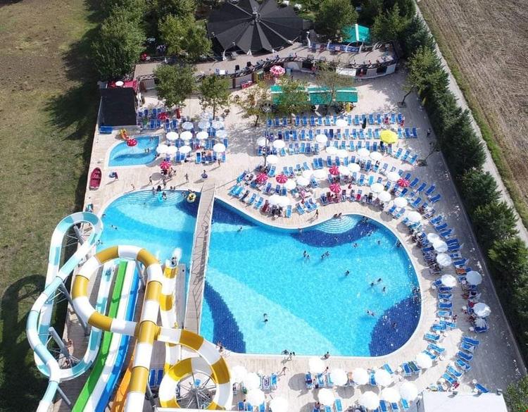 Green Aqua Park