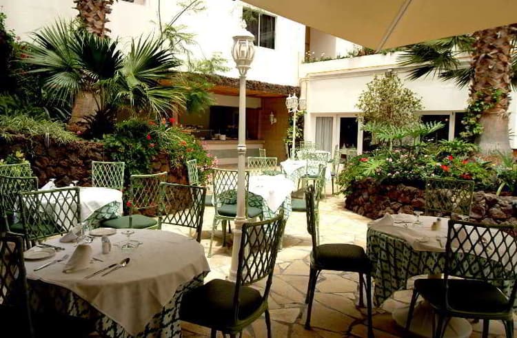HC Hotel Magec
