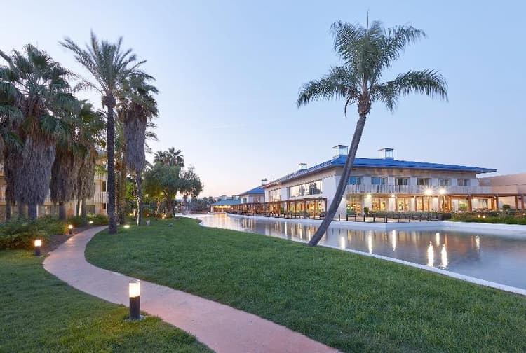 Portaventura Hotel Caribe + Ticket Included