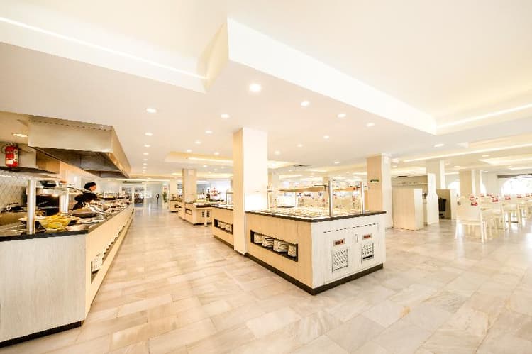 FERGUS Style Bahamas