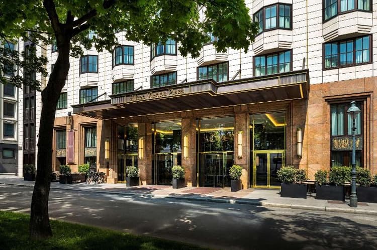 Hilton Vienna Plaza