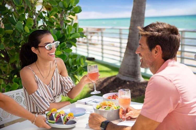 The Diplomat Beach Resort, Curio Collection by Hil