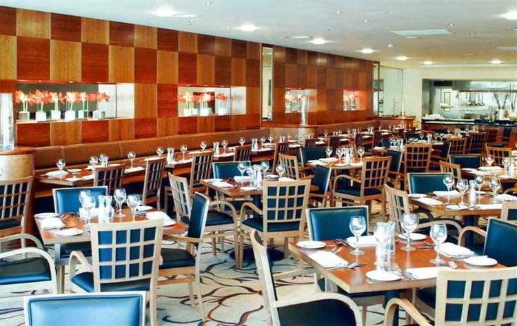 Holland House Hotel Cardiff By Sunday