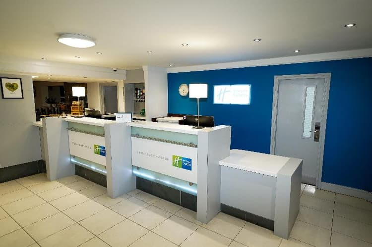Holiday Inn Express Leeds East