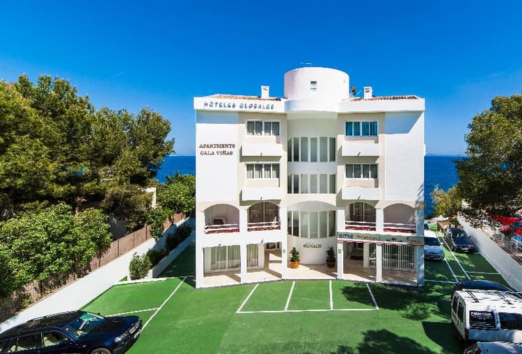 Globales Apartamentos Cala Viñas Adults Only + 16