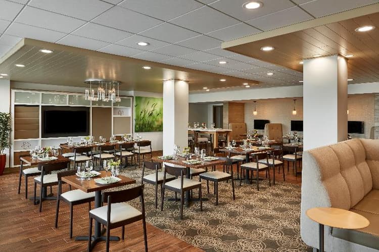 Holiday Inn Alexandria - Carlyle by IHG