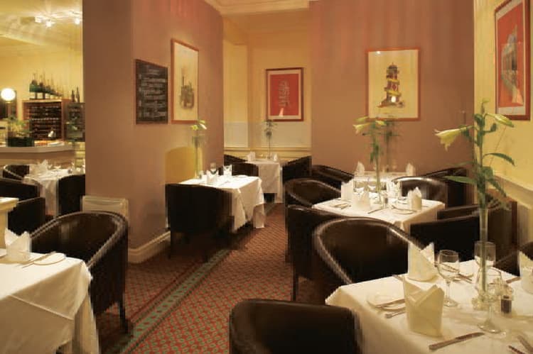 Crown & Mitre Sure Hotel Collection by BW