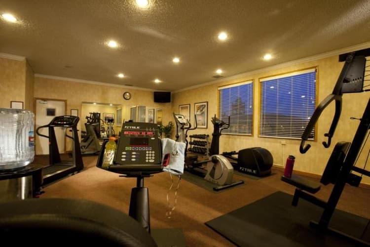 SFO El Rancho Inn SureStay Collection by BW