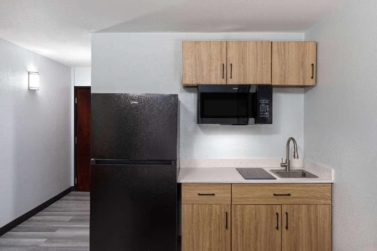 Super 8 by Wyndham Alexandria LA