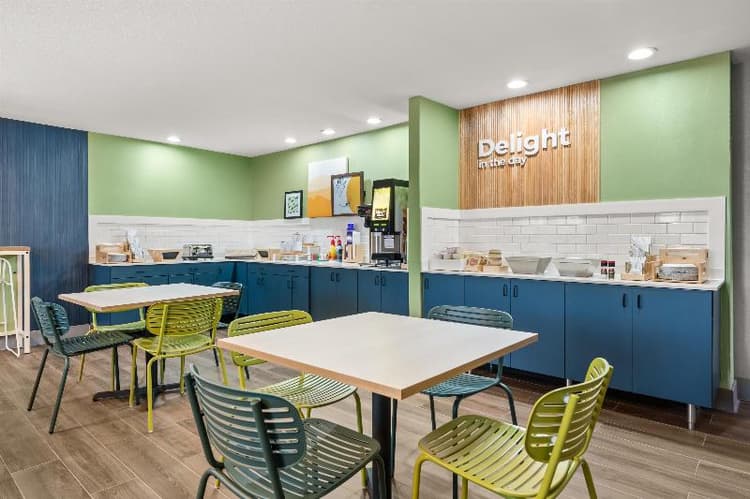 Spark by Hilton Eden Prairie