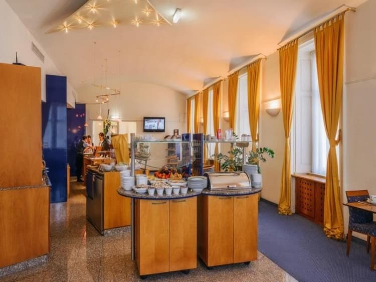 HiLight Suites Hotel