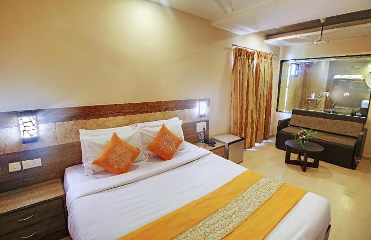 Rahi Coral Beach Resort