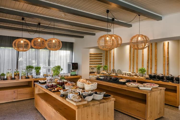 Avithos Resort