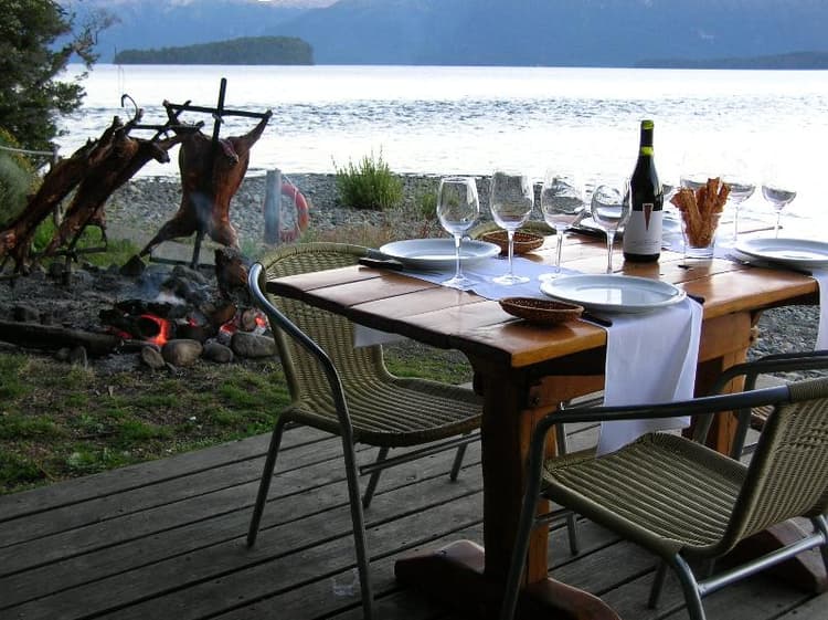 Correntoso Lake & River