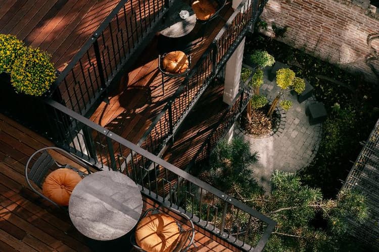 Weltwien Luxury Art Apartments