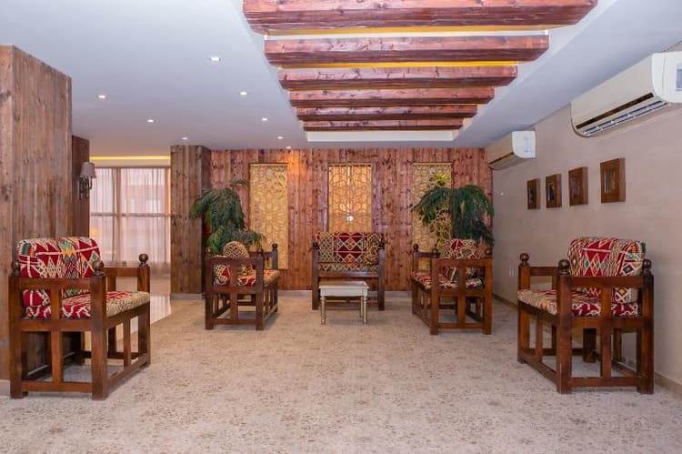Al Diyafa Hotel