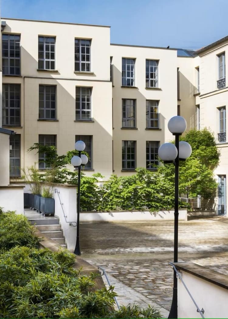 Le Logis Versaillais