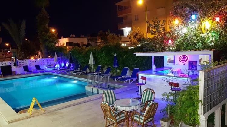 Saadet Hotel