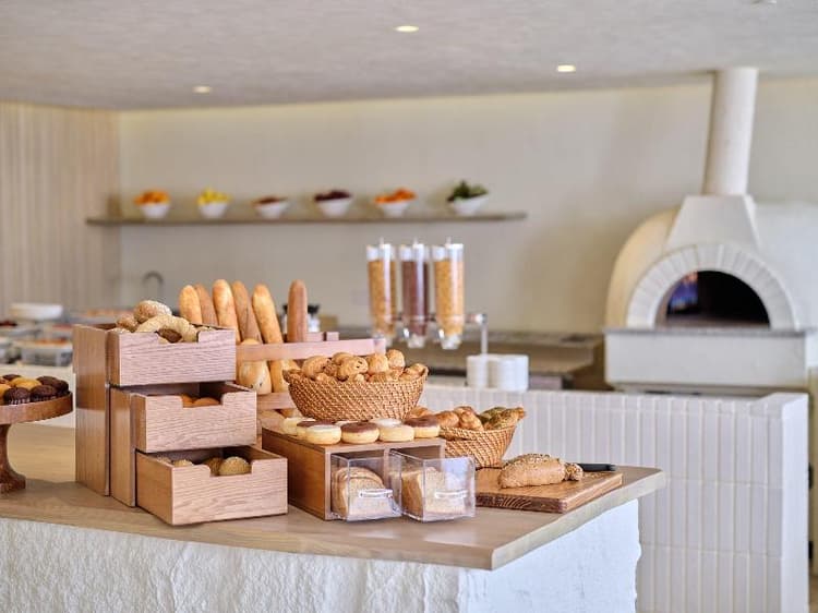 Vignette Collection Arabella Beach Hotel Kuwait