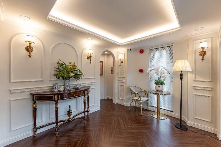 Golden Sun Apartment & Hotel By Zuzu