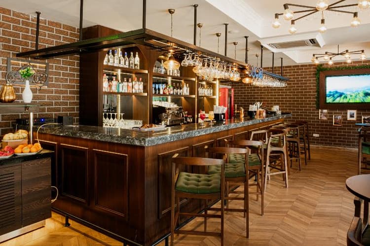 Regenesis Suite Hotel & Spa