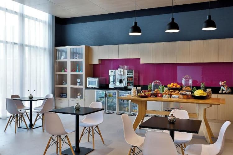 Element Dubai Airport