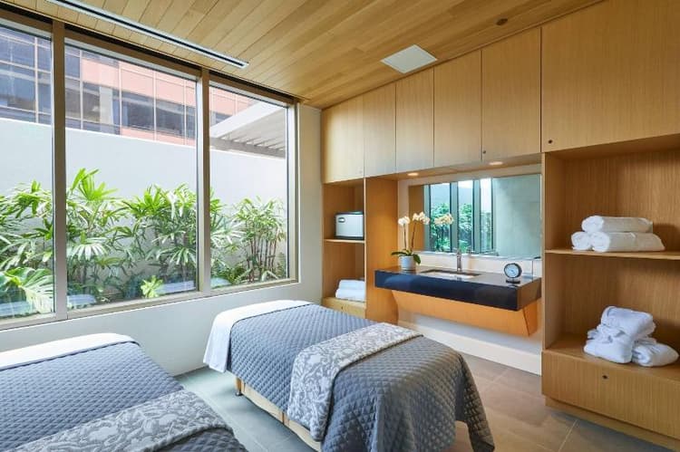 Renaissance Residences Oahu Honolulu