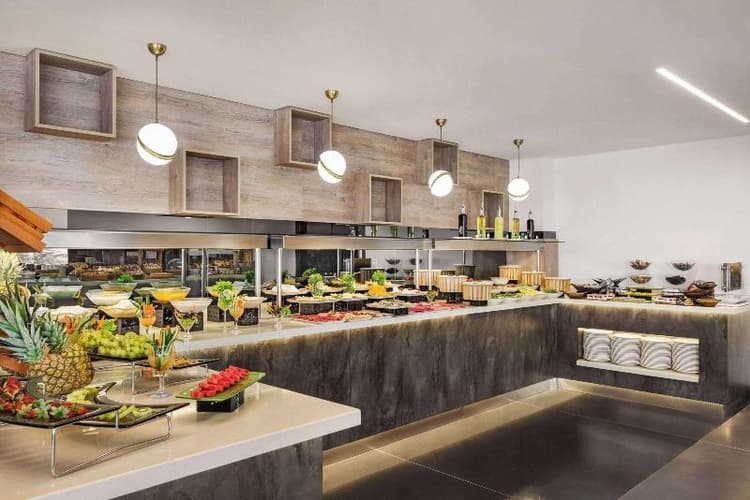 Ramada Plaza By Wyndham Batman