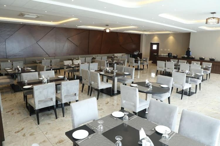 Red Tullip Md Valley Resort And Spa