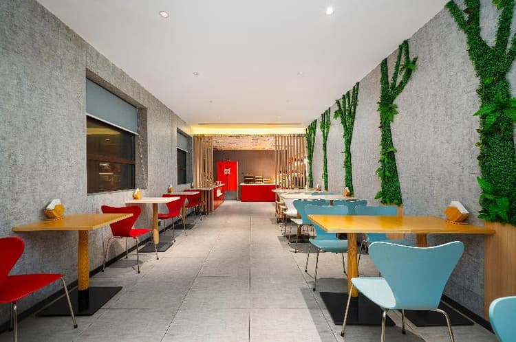 Ibis Hotel (Chengdu Kuanzhai Alleys West Store)