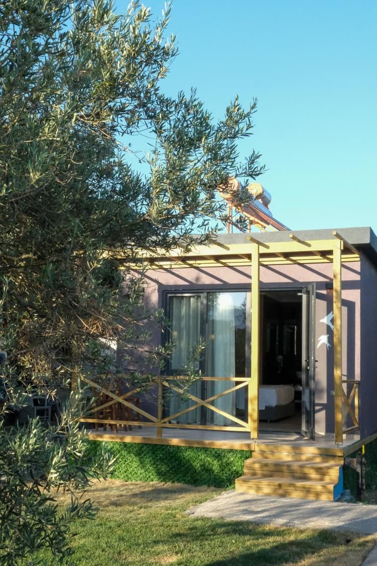 Gargaron Beach Hotel