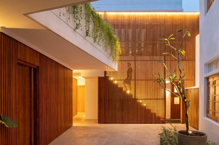 The Charleston Galle