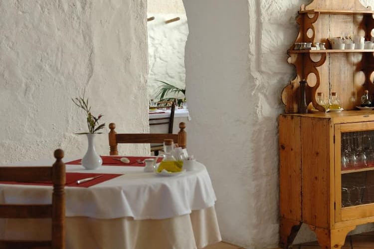 Alcaufar Vell Hotel & Restaurant