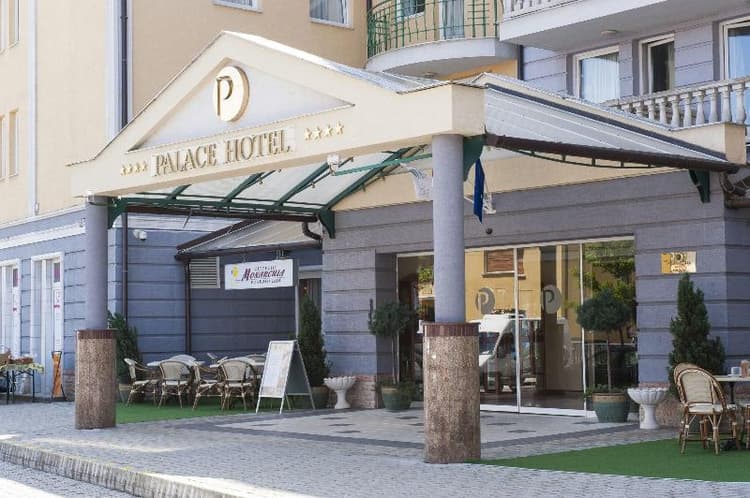 Palace Heviz