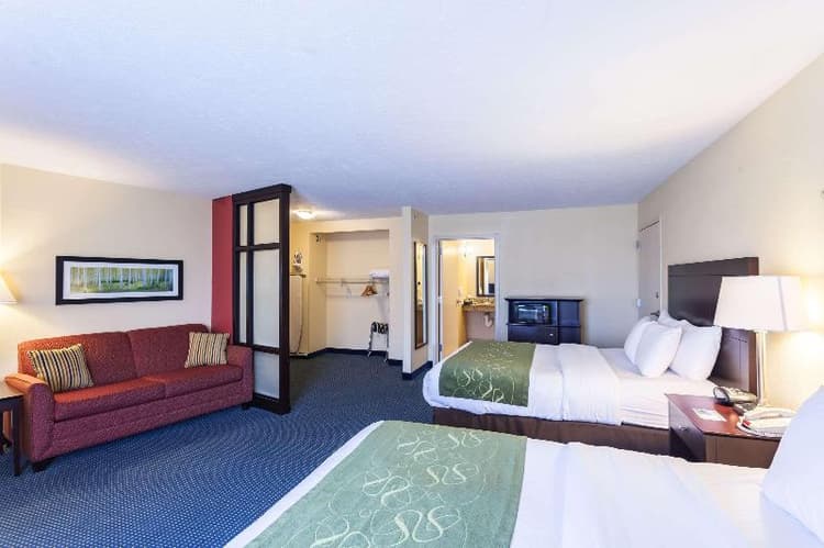 Comfort Suites