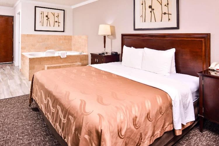 Quality Inn & Suites Beaumont