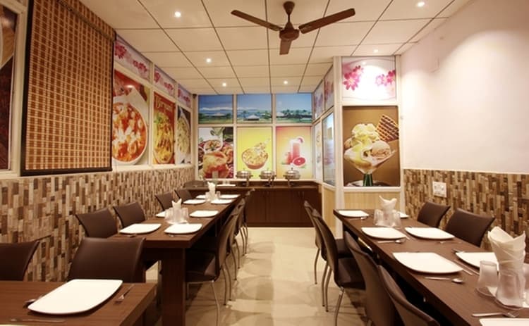 Hotel Mohan International  