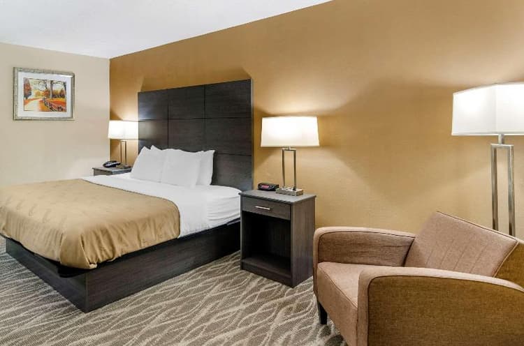 Quality Inn Hillsville Area