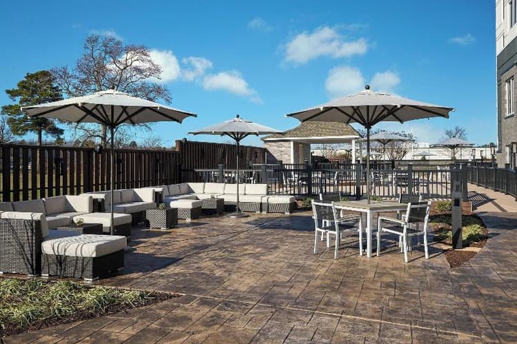 Richmond Airport Hotel