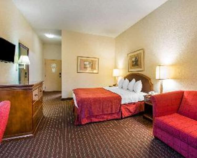 Rodeway Inn Wesley Chapel