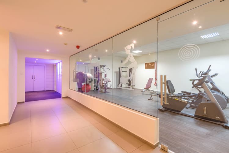 Melpo Antia Hotel & Suites