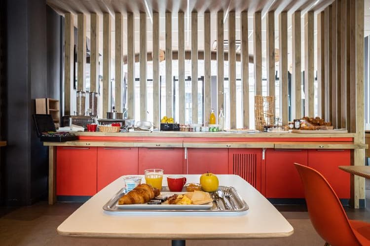 B&B HOTEL Arras Centre les places