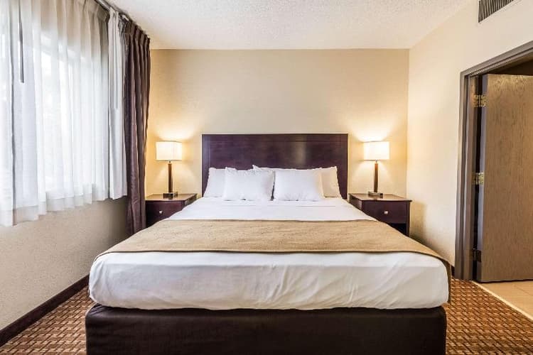 Comfort Suites Marion Area