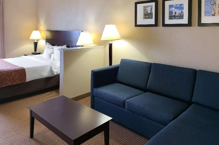 Comfort Suites Roanoke - Fort Worth North