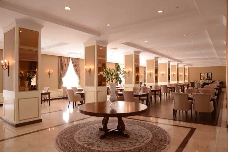 Lotte City Hotel Tashkent Palace