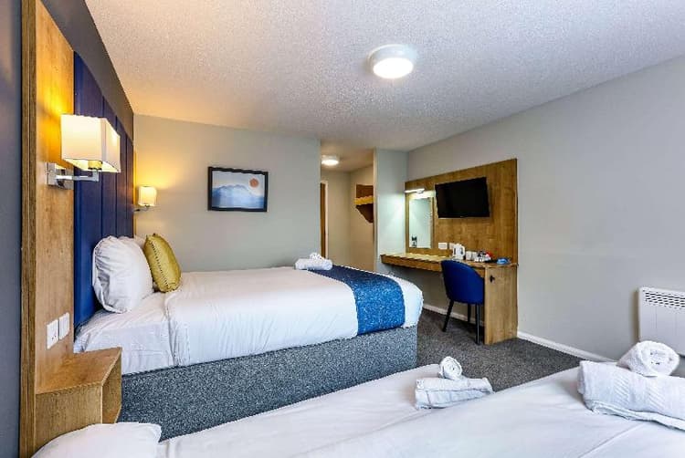 Days Inn Warwick North M40